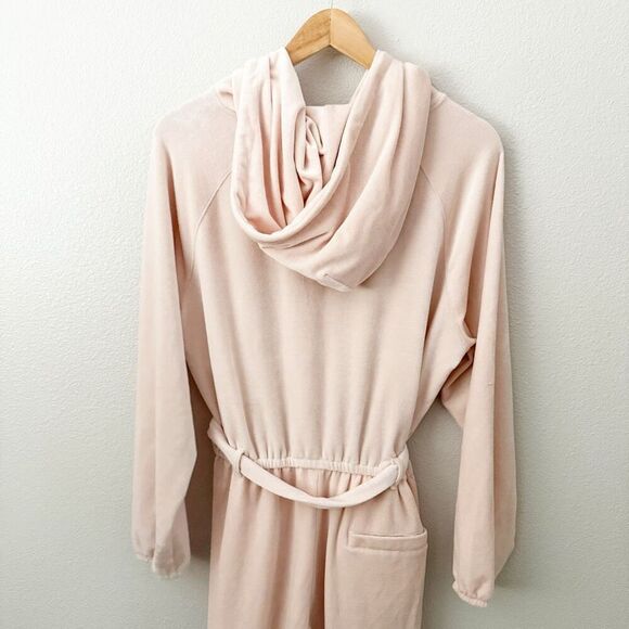 SATURDAY SUNDAY x ANTHROPOLOGIE | Pink Cozy Velvet Hooded Jumpsuit | Medium - Picture 5 of 11